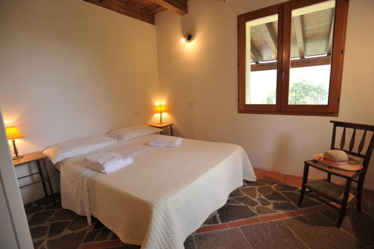 Lierus B&B Gonnosfanàdiga Екстериор снимка
